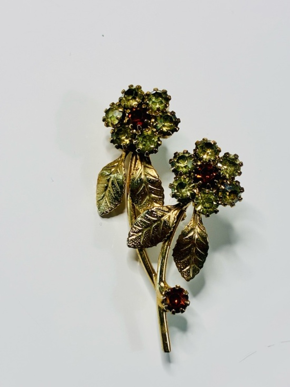 VTG MCM Green and Gold Floral Austrian Crystal Brooch - Elegant Womens Jewelry